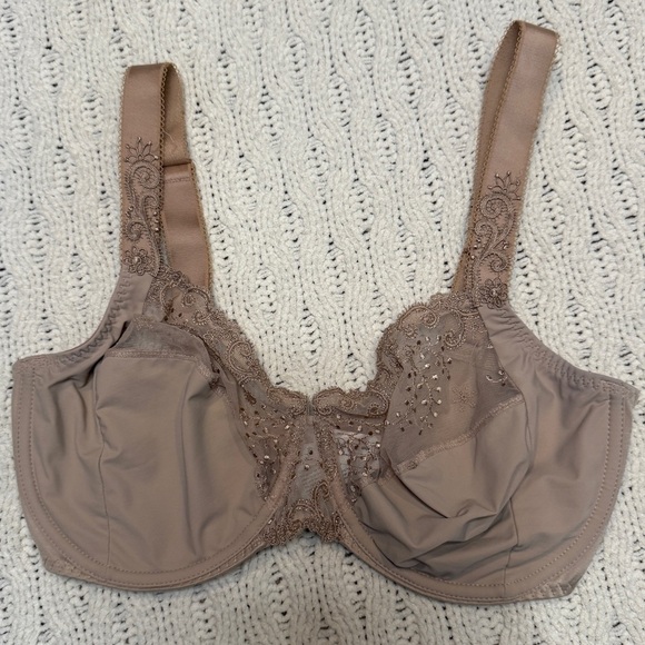 Simone Perele Elegant Lace Trimmed Bra in Tan size 32G - Picture 1 of 8